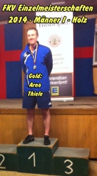 004_013_fkv_em2014_m1-holz_namen-338