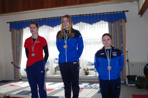 weibliche Jugend A - Klootschießen